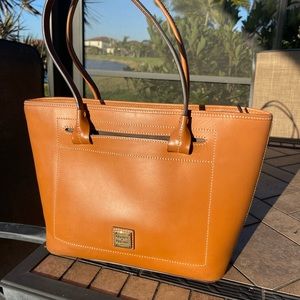 Dooney & Bourke purse